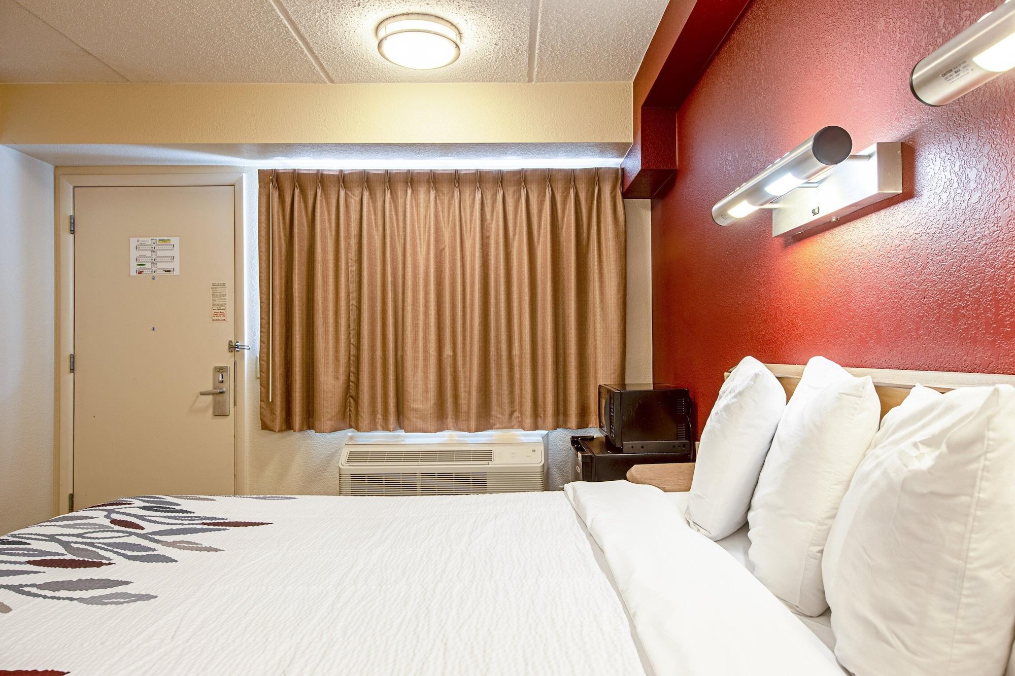 Red Roof Inn Johnson City Bagian luar foto